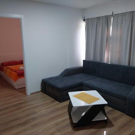 אוהריד Villa In Apartments מראה חיצוני תמונה