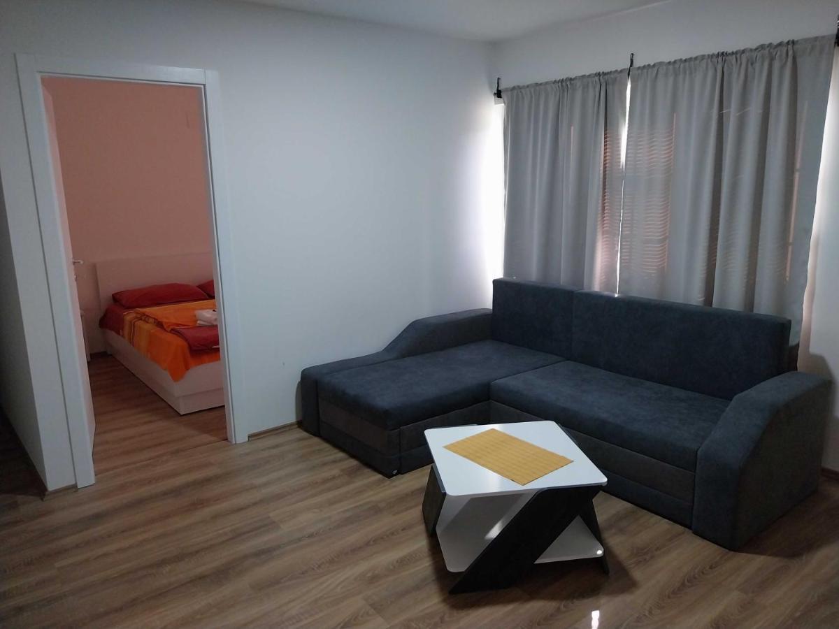 אוהריד Villa In Apartments מראה חיצוני תמונה